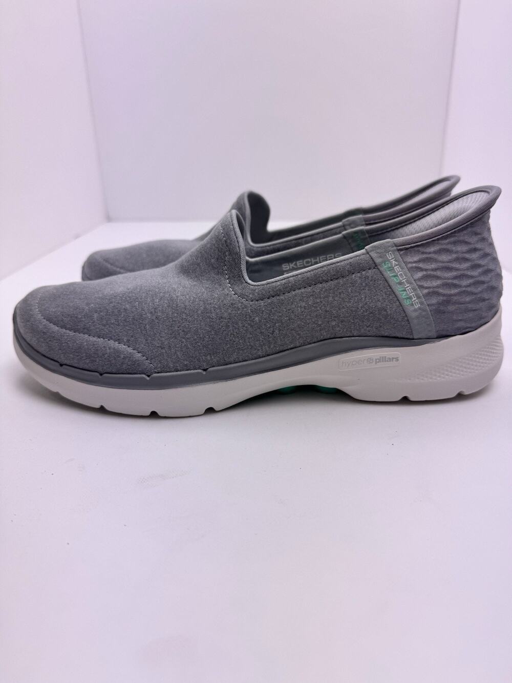 Skechers GO WALK 6 Vibrant Charm Slip-On Shoes Gray Aqua Women’s Size 9.5